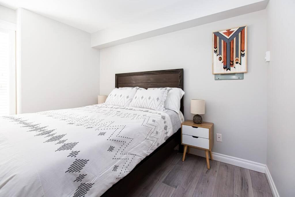 Beautiful & Cozy 1 Bedroom 1 Bath In The Westshore Victoria Ngoại thất bức ảnh